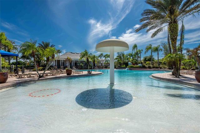 2814 MAPLE BROOK LOOP, Lutz, FL 33558