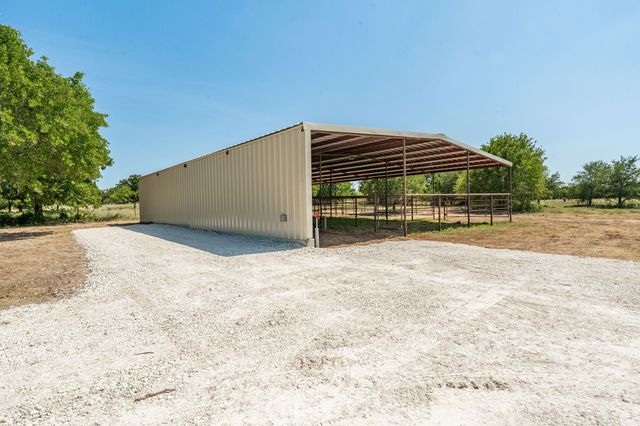 1445 County Road 428, Stephenville, TX 76401