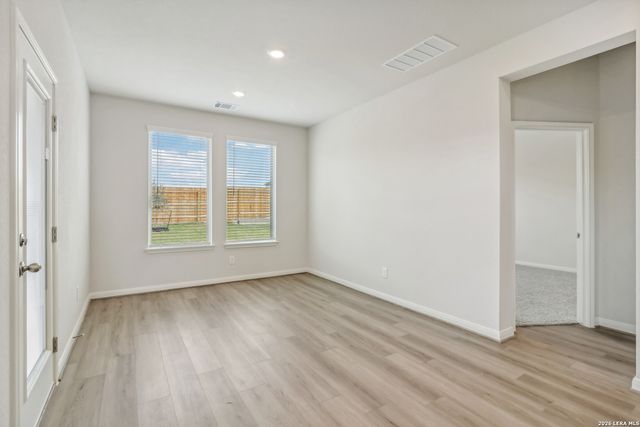 10411 Tiger Shark Ave, Boerne, TX 78006