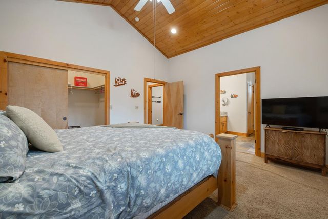 40838 Village Pass Lane, Shaver Lake, CA 93664