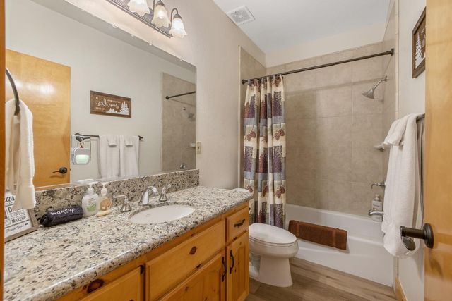 40838 Village Pass Lane, Shaver Lake, CA 93664