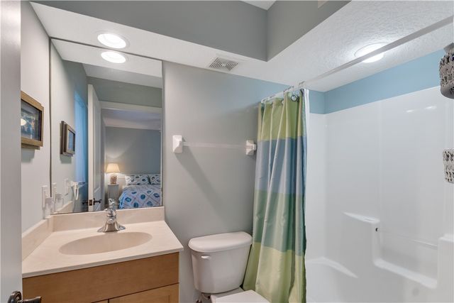 1670 42nd Square 102, Vero Beach, FL 32960