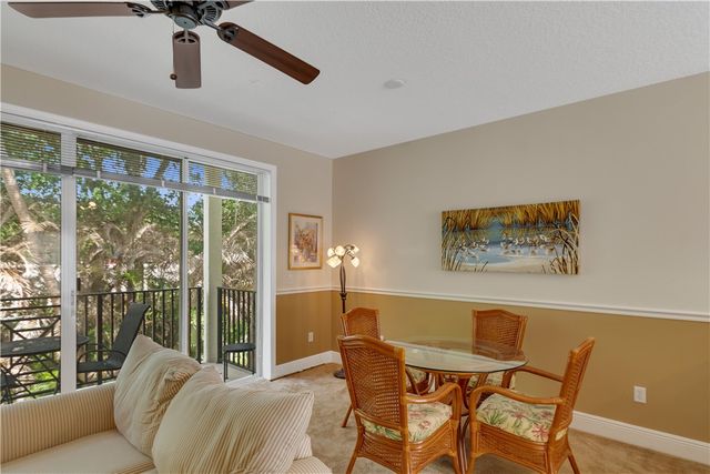 1670 42nd Square 102, Vero Beach, FL 32960