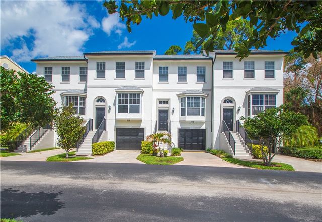 1670 42nd Square 102, Vero Beach, FL 32960