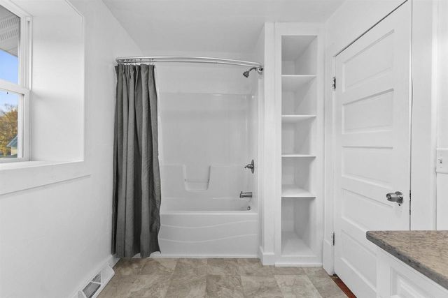 339 W MAIN STREET, Lena, WI 54139