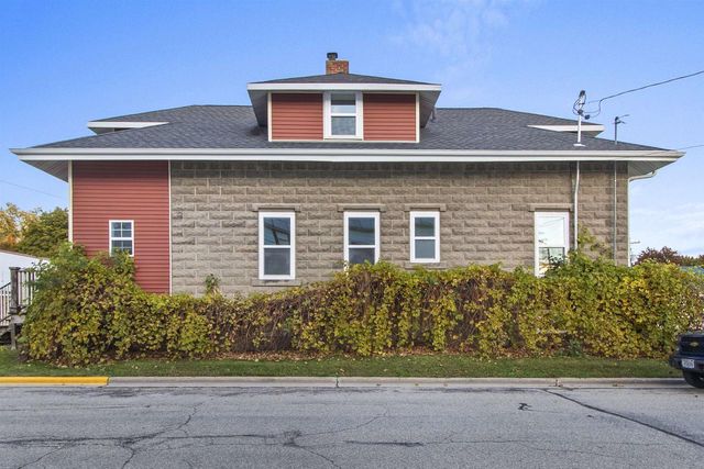 339 W MAIN STREET, Lena, WI 54139