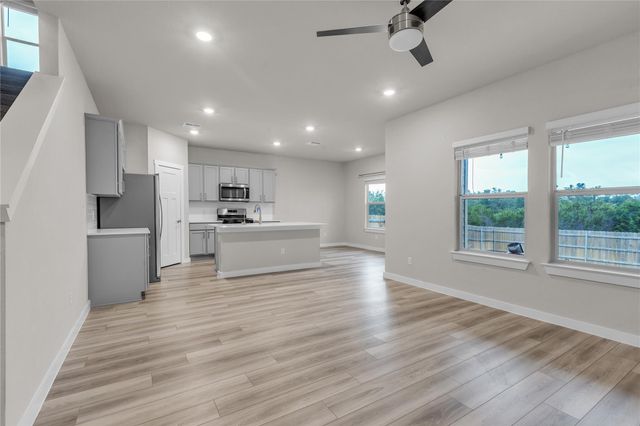 1212 Tipton ST, Georgetown, TX 78633