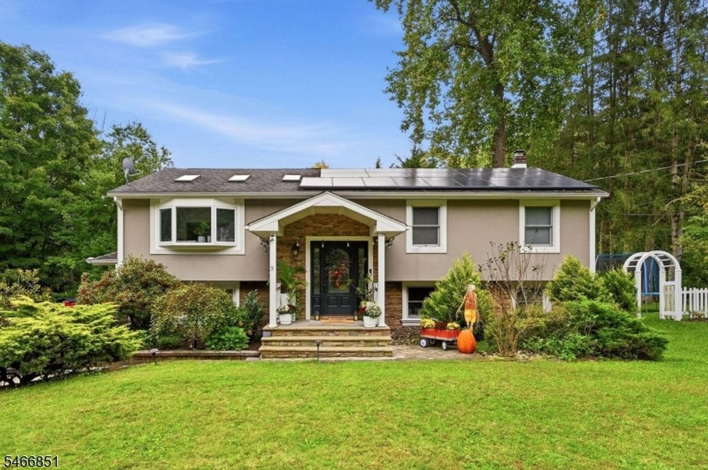 9 Ponderosa Pl, West Milford Twp., NJ 07421 — exterior