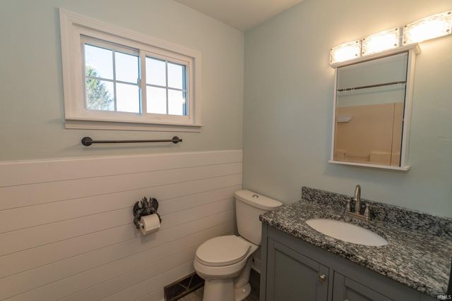 54463 Faye Drive, Osceola, IN 46561