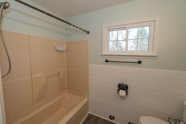 54463 Faye Drive, Osceola, IN 46561