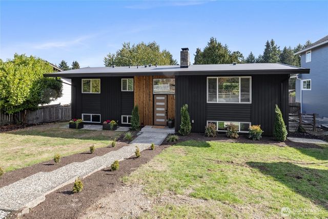 1605 S Highland Avenue, Tacoma, WA 98465