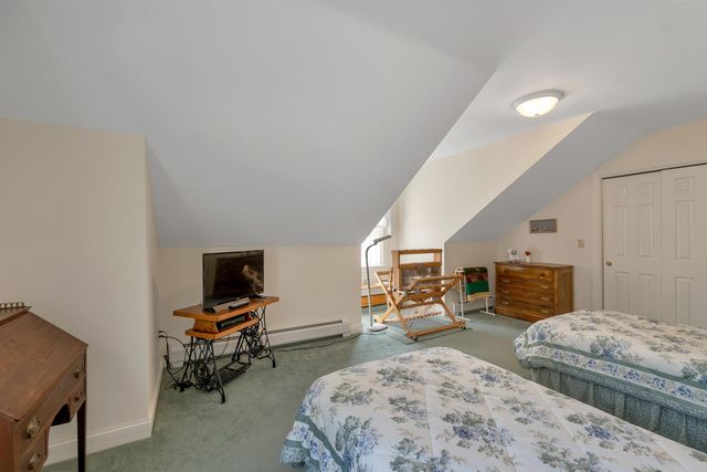 1 River Heights Road, Tuftonboro, NH 03816
