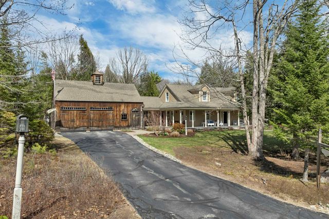 1 River Heights Road, Tuftonboro, NH 03816