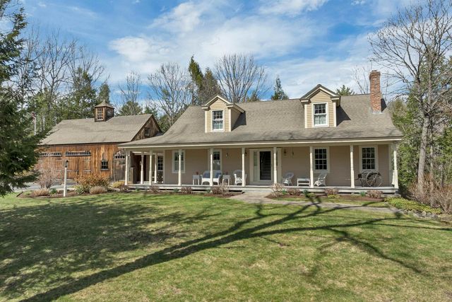 1 River Heights Road, Tuftonboro, NH 03816