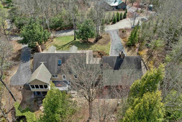 1 River Heights Road, Tuftonboro, NH 03816