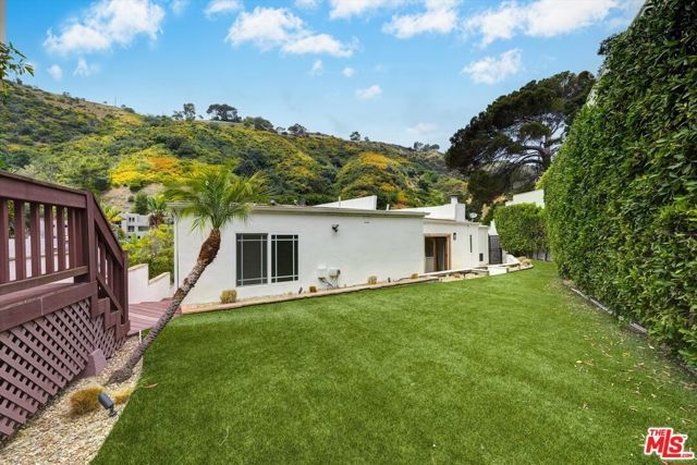 1754 Franklin Canyon Drive, Beverly Hills, CA 90210