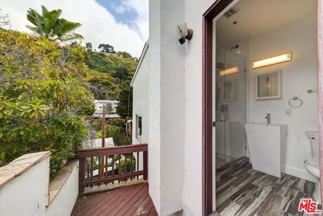 1754 Franklin Canyon Drive, Beverly Hills, CA 90210