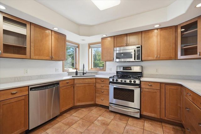 3154 Bull Run, Sun Prairie, WI 53590