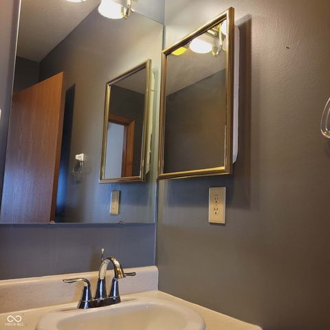 8105 Bentley Farms Drive, Indianapolis, IN 46259