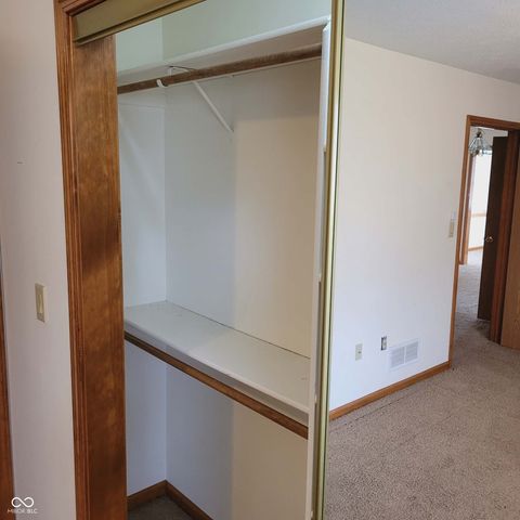 8105 Bentley Farms Drive, Indianapolis, IN 46259