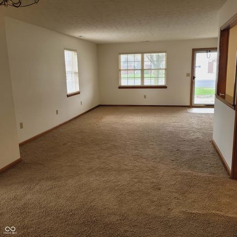 8105 Bentley Farms Drive, Indianapolis, IN 46259