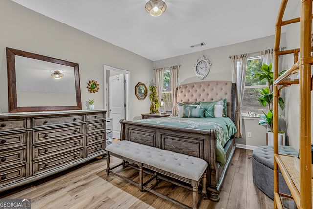 230 River Meadow Drive, Lagrange, GA 30241
