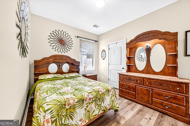 230 River Meadow Drive, Lagrange, GA 30241