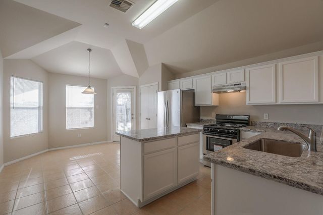 19819 Whispering Hollow Lane, Katy, TX 77449
