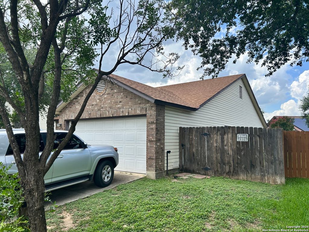 4938 Brianna, San Antonio, TX 78251