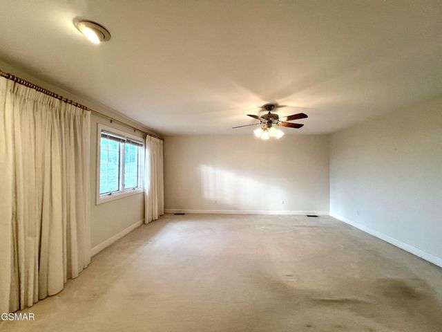3354 Bentwood Drive, Kodak, TN 37764