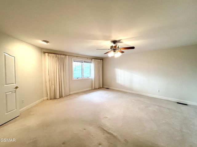 3354 Bentwood Drive, Kodak, TN 37764