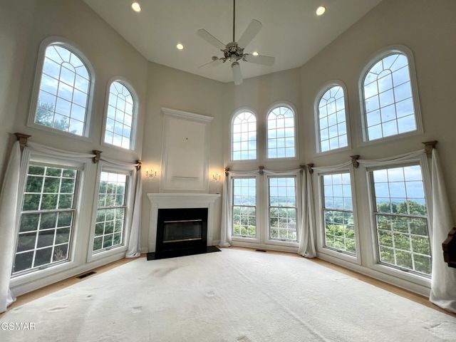 3354 Bentwood Drive, Kodak, TN 37764