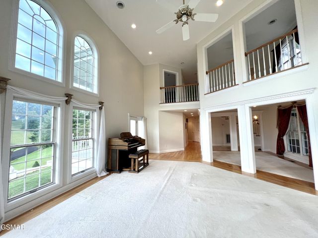 3354 Bentwood Drive, Kodak, TN 37764
