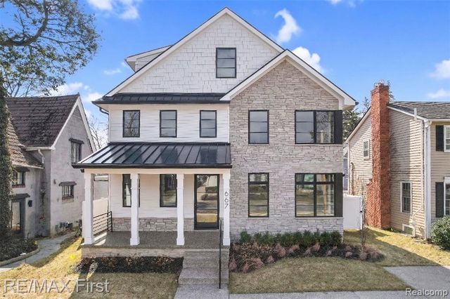 667 Oak, Birmingham, MI 48009