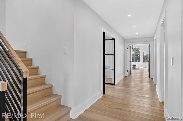 667 Oak, Birmingham, MI 48009