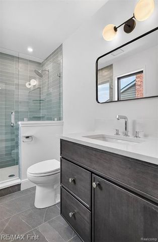 667 Oak, Birmingham, MI 48009