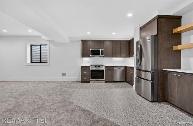 667 Oak, Birmingham, MI 48009