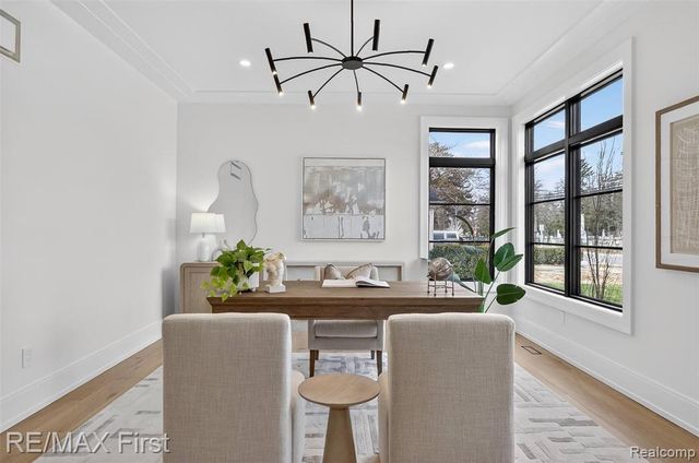 667 Oak, Birmingham, MI 48009