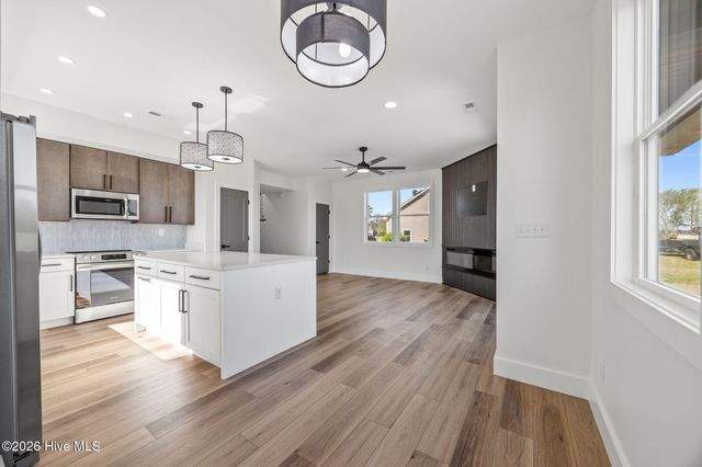 106 Schwarzkopf Drive, Elizabeth City, NC 27909