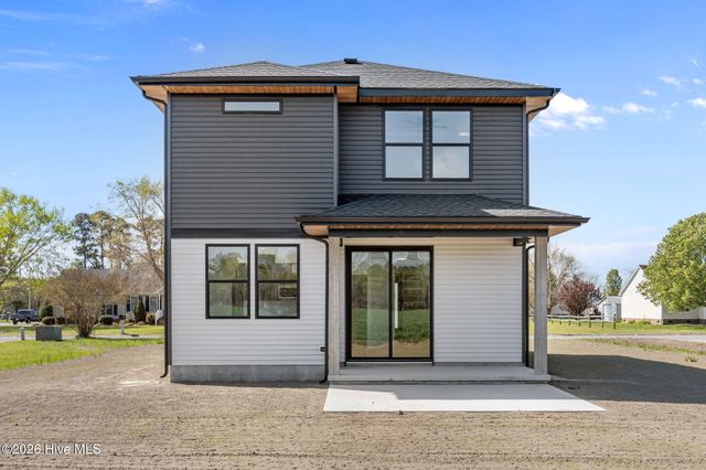 106 Schwarzkopf Drive, Elizabeth City, NC 27909