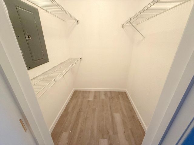 3085 Walnut Bend Lane 16, Houston, TX 77042