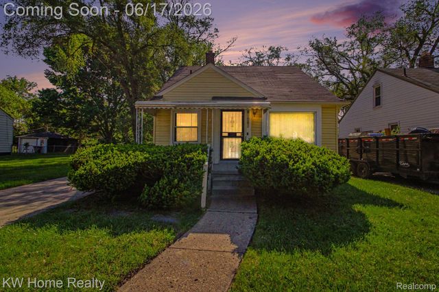 18426 Winthrop Street, Detroit, MI 48235