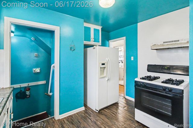 18426 Winthrop Street, Detroit, MI 48235