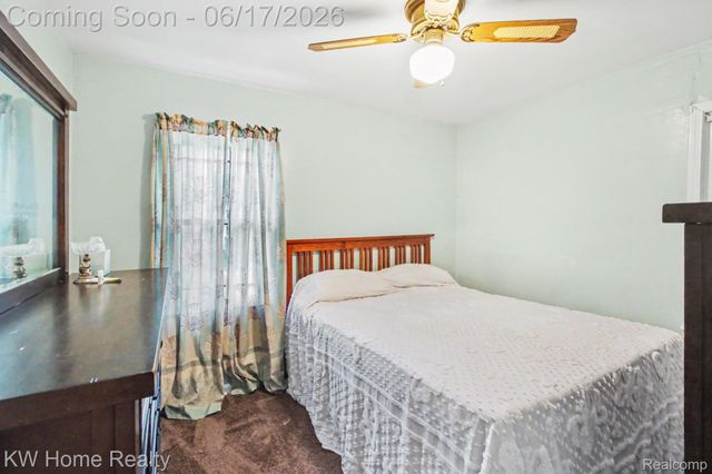 18426 Winthrop Street, Detroit, MI 48235