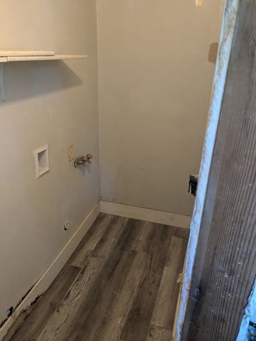 4588 S Brookhaven Ave, Wichita, KS 67216