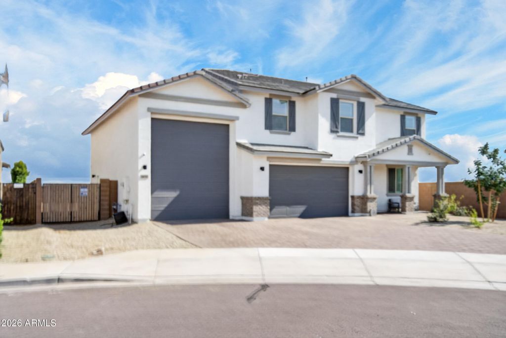 14045 W MARIPOSA GRANDE --, Surprise, AZ 85387 — photo 4