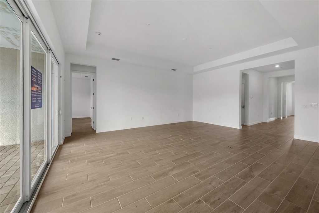 Image 9 of property listing at 6020 MOUND KEY RUN, Lakewood Ranch, FL 34211