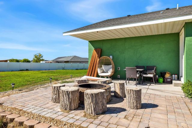 2495 E 3758 N, Twin Falls, ID 83301
