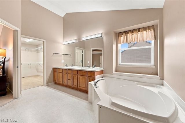 465 Wilmington Drive, Broadview Heights, OH 44147