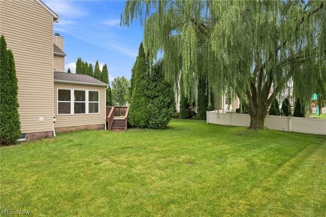 465 Wilmington Drive, Broadview Heights, OH 44147